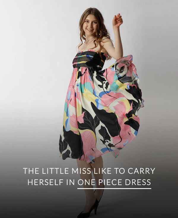 The Little Miss Like To Carry Herself In One Piece Dress