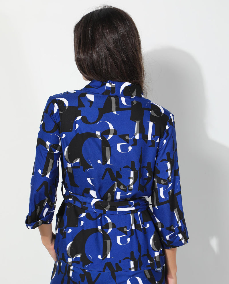 Rareism Women'S Billie Blue Viscose Fabric 3/4Th Sleeves Graphic Print Collarless Regular Length Shrug