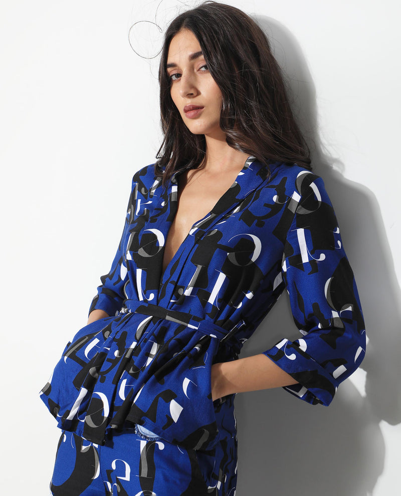 Rareism Women'S Billie Blue Viscose Fabric 3/4Th Sleeves Graphic Print Collarless Regular Length Shrug