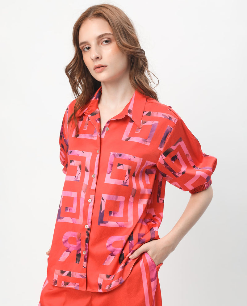 Rareism Women'S Mclean Pink Polyester Fabric Short Sleeves Button Closure Shirt Collar Regular Fit Geometric Print Shrug