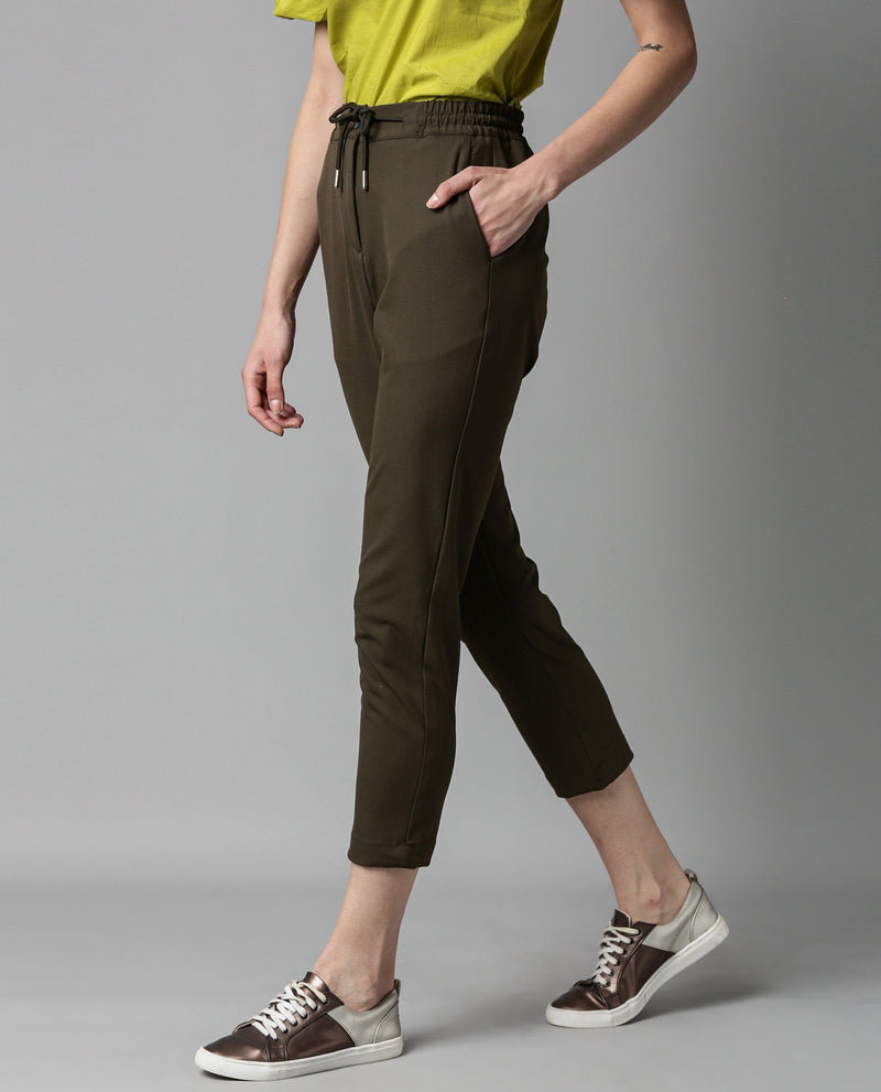 LOCOMOTE-STRETCH STRAIGHT FIT WOMEN'S TROUSER - OLIVE
