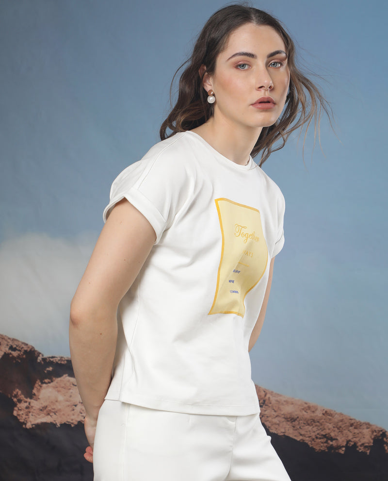 Rareism Women'S Ira White Cotton Fabric Short Sleeves Crew Neck Regular Fit Graphic Print T-Shirt