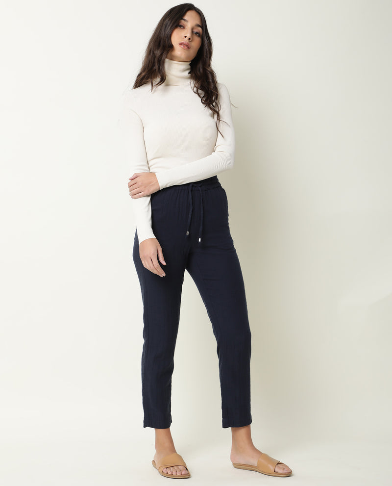 Rareism Women'S Elo Navy Cotton Fabric Regular Fit Mid Rise Solid Ankle Length Trousers