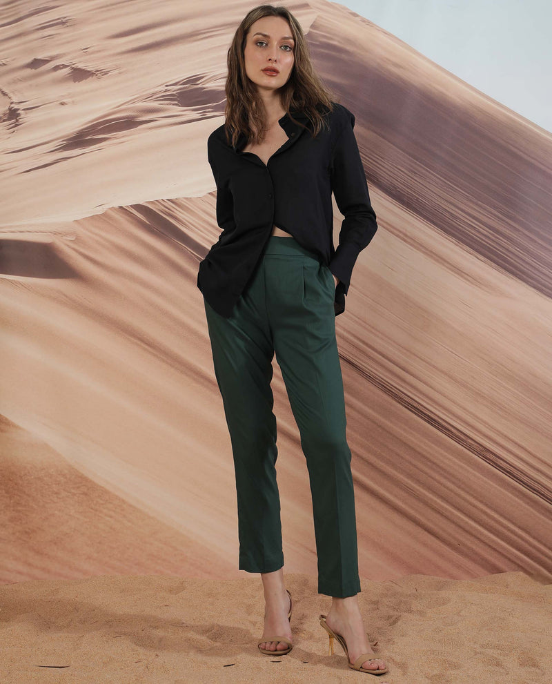 Rareism Women'S Rosalia Dark Green Poly Viscose Fabric Relaxed Fit Mid Rise Solid Ankle Length Trousers