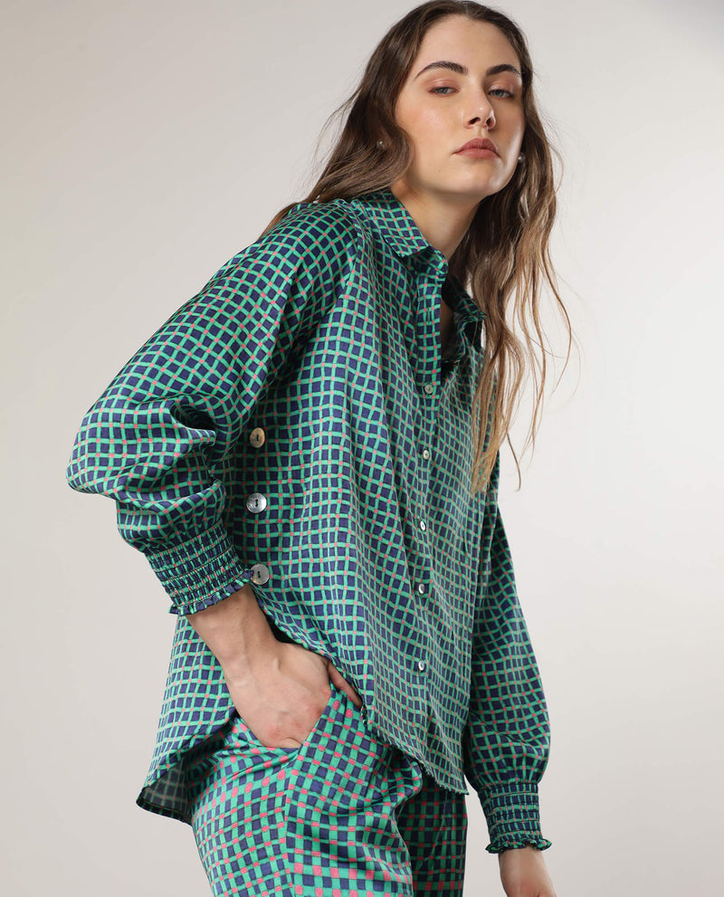 Rareism Women'S Emileo Green Polyester Fabric Full Sleeves Button Closure Shirt Collar Relaxed Fit Geometric Print Top