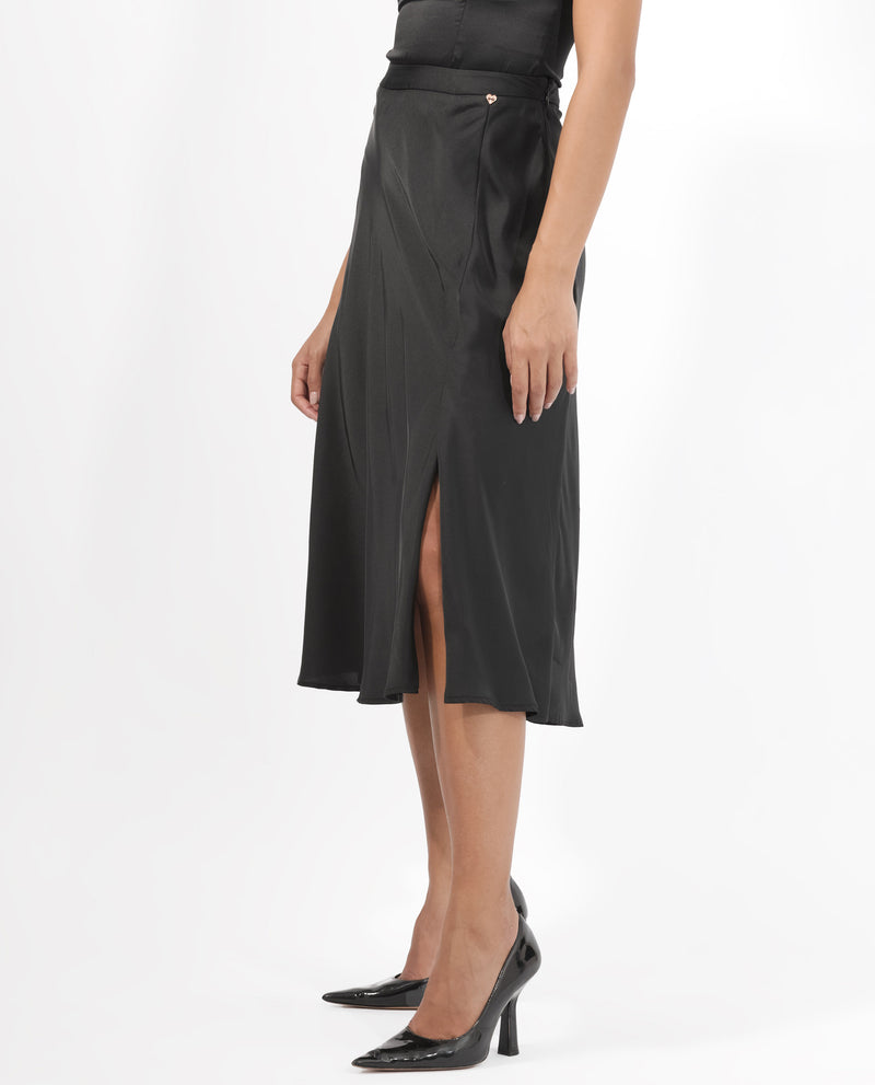 Rareism Women'S Ailsa Black Polyester Fabric Zip Closure Regular Fit Plain Knee Length Skirt