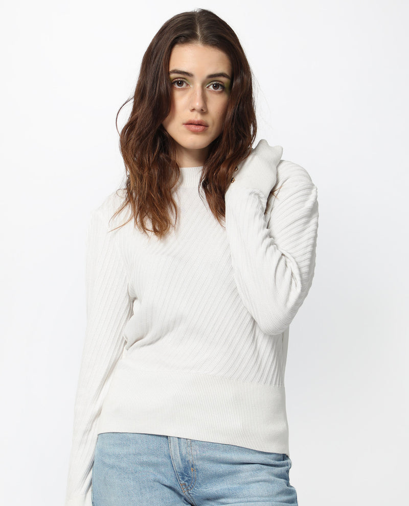 CLASSIC CHIC KNIT SWEATER