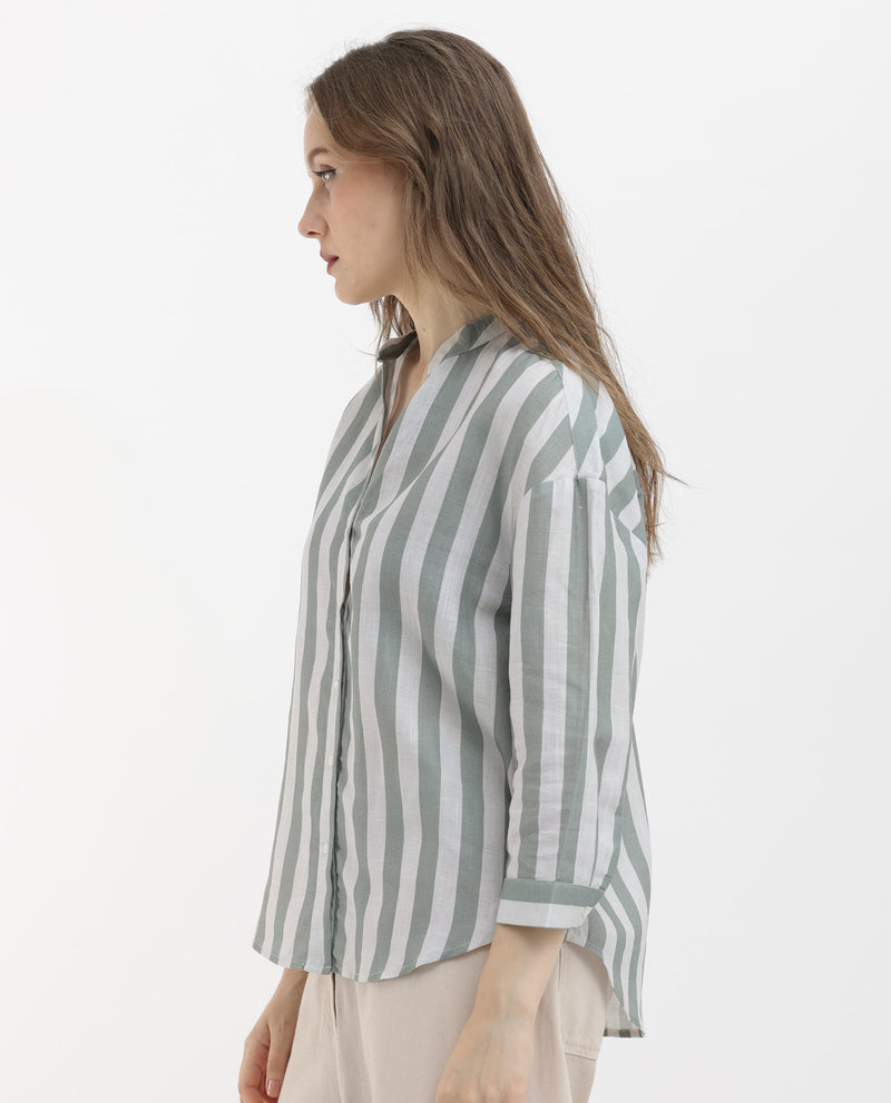 Rareism Women'S Kyuzo Off White Linen Fabric 3/4Th Sleeves Button Closure Shirt Collar Relaxed Fit Striped Shirt