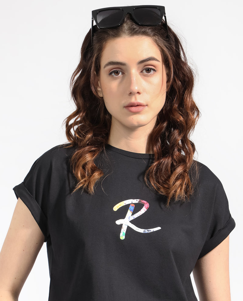 Rareism Women'S Lia Black Cotton Fabric Short Sleeves Crew Neck Extended Sleeve Regular Fit Graphic Print T-Shirt