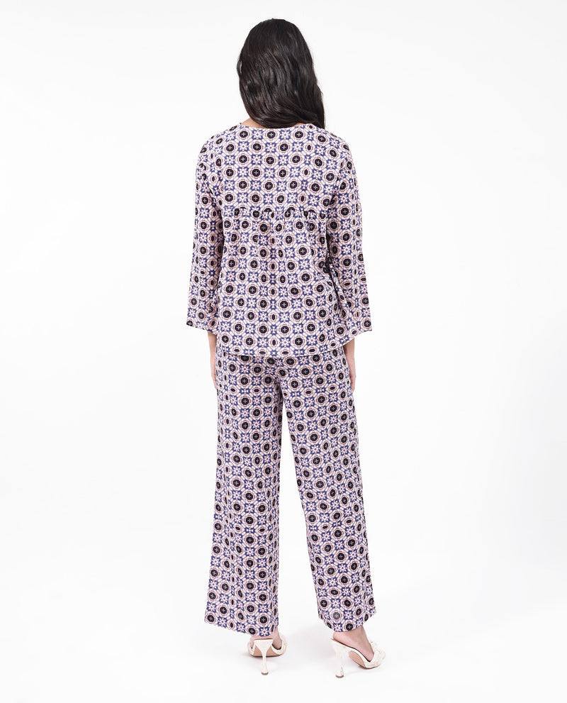 Rareism Women'S Rinatao-T Dark Multi Full Sleeve V-Neck Loop Geometric Print Top