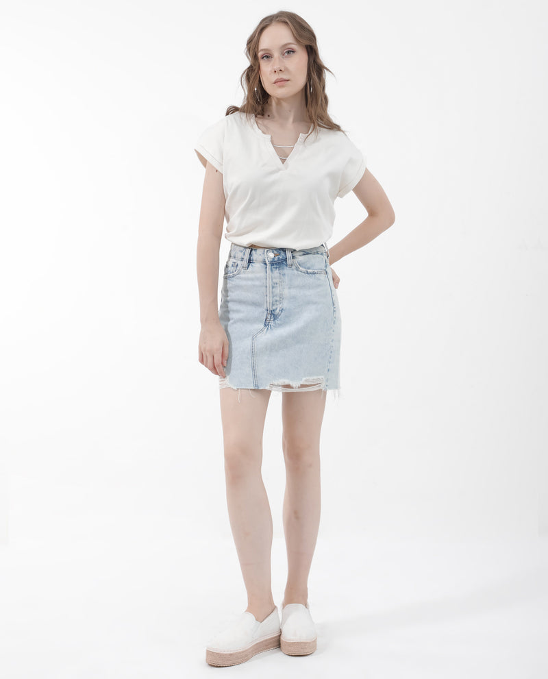 Rareism Women'S Sanderson Off White Cotton Fabric Short Sleeve V-Neck Solid Regular Fit Top
