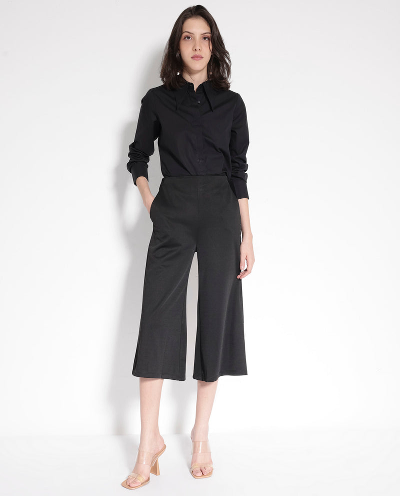 Rareism Women'S Shoyo Black Polyester Fabric Zip Closure Flared Fit Plain Midi Trousers