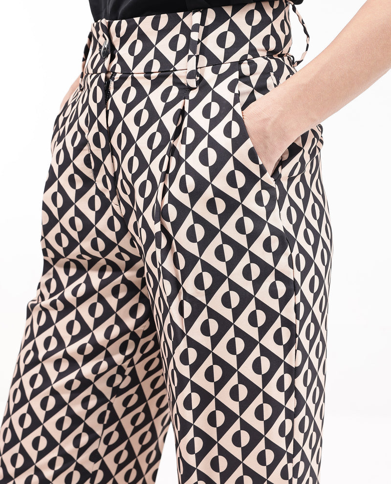 Rareism Women'S Urapan Black Straight Fit Geometric Print Ankle Length Trouser