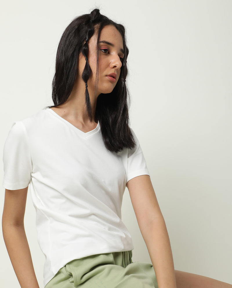 Rareism Women'S Arvi Off White Cotton Blend Fabric Regular Fit Half Sleeves Solid V-Neck T-Shirt