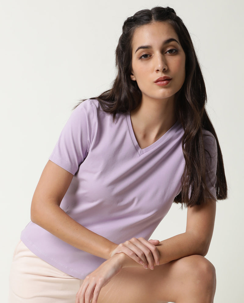 Rareism Women'S Arvi Light Pink Cotton Blend Fabric Regular Fit Half Sleeves Solid V-Neck T-Shirt